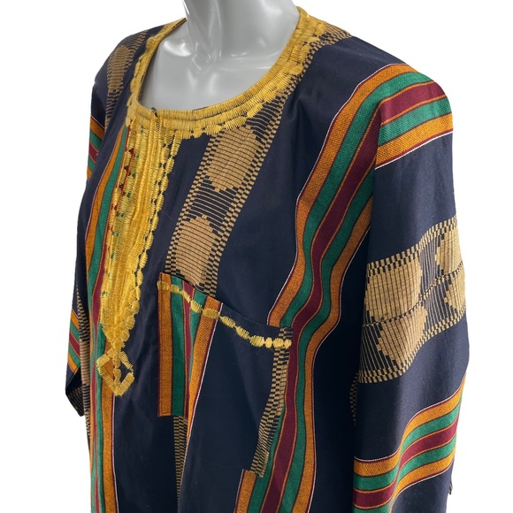 African Inspired Tunic w/ Sides Pocket with Heavy Embroidery - Picture 4 of 10
